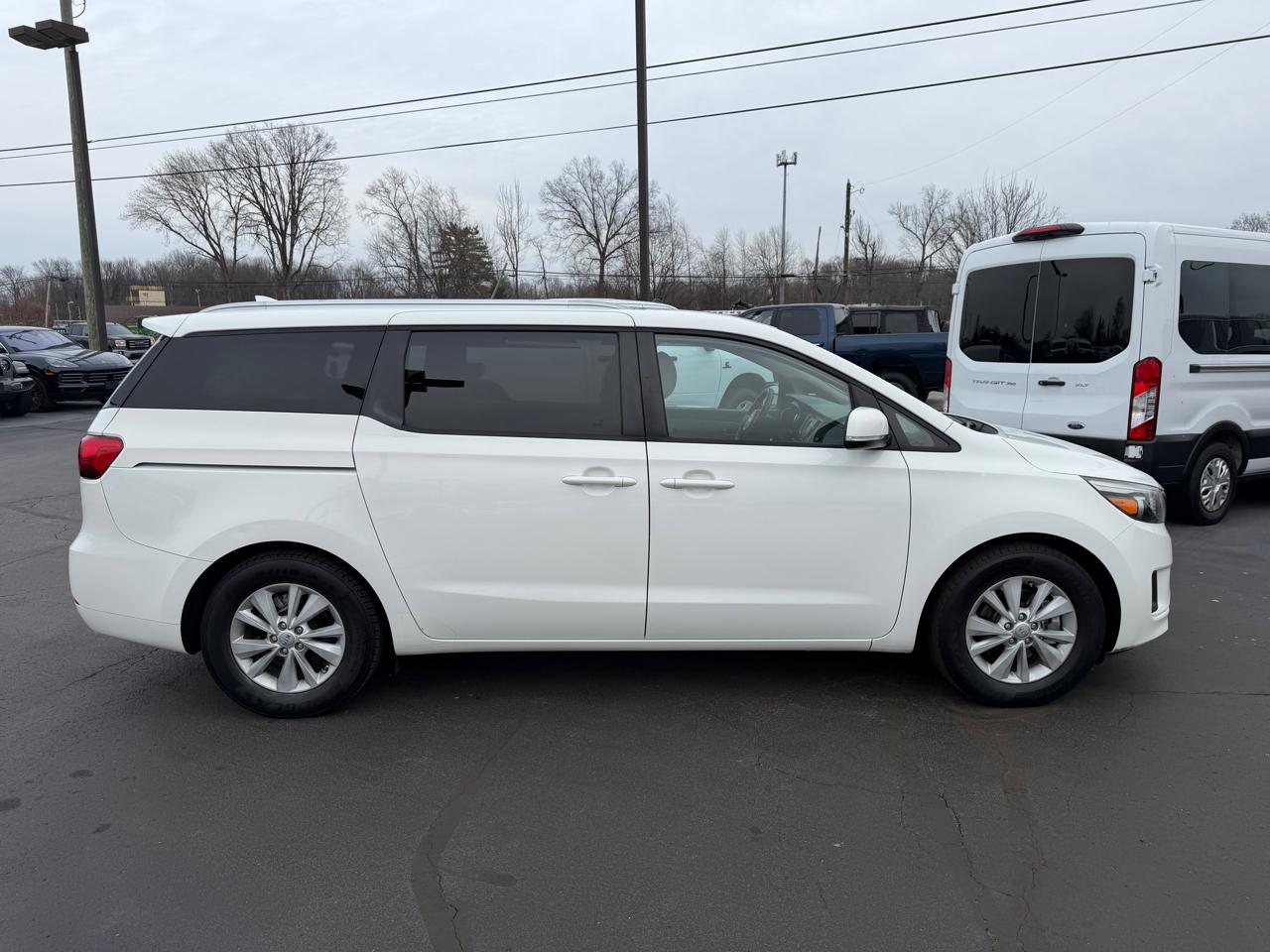 Kia Sedona 4dr Wgn LX 2016
