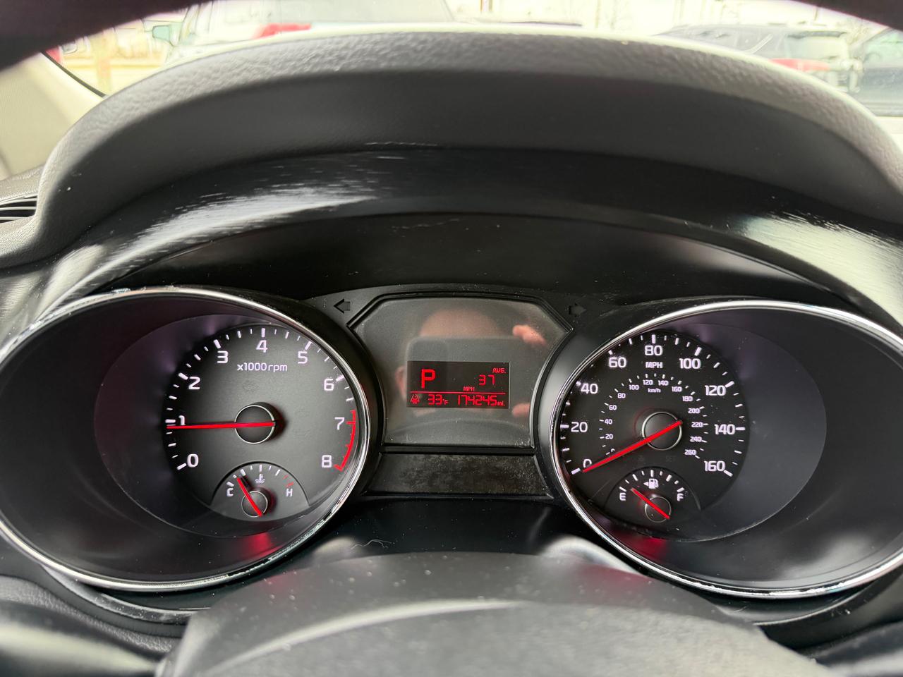 Kia Sedona 4dr Wgn LX 2016