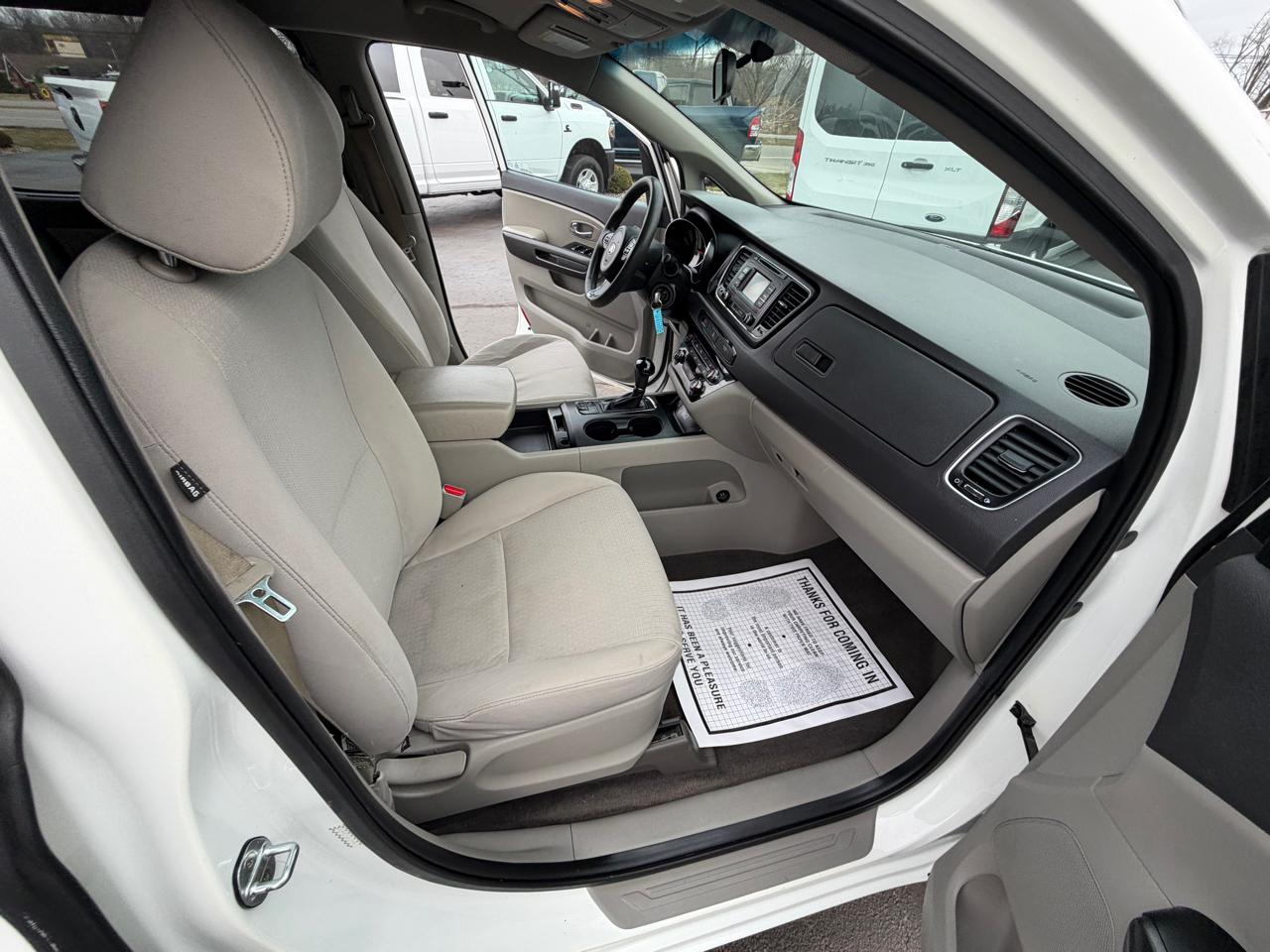 Kia Sedona 4dr Wgn LX 2016