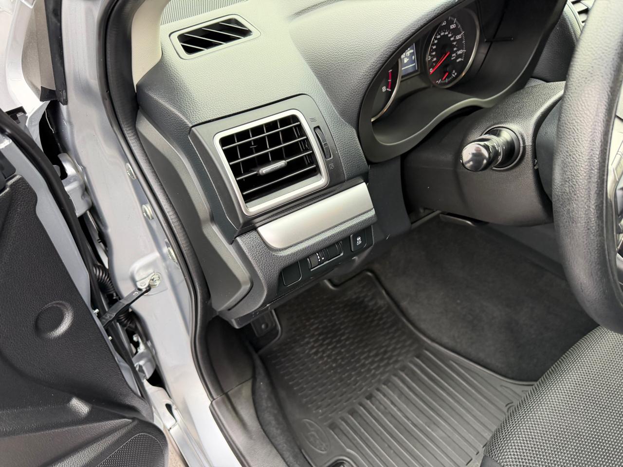 Subaru XV Crosstrek 5dr Man 2.0i Premium 2015