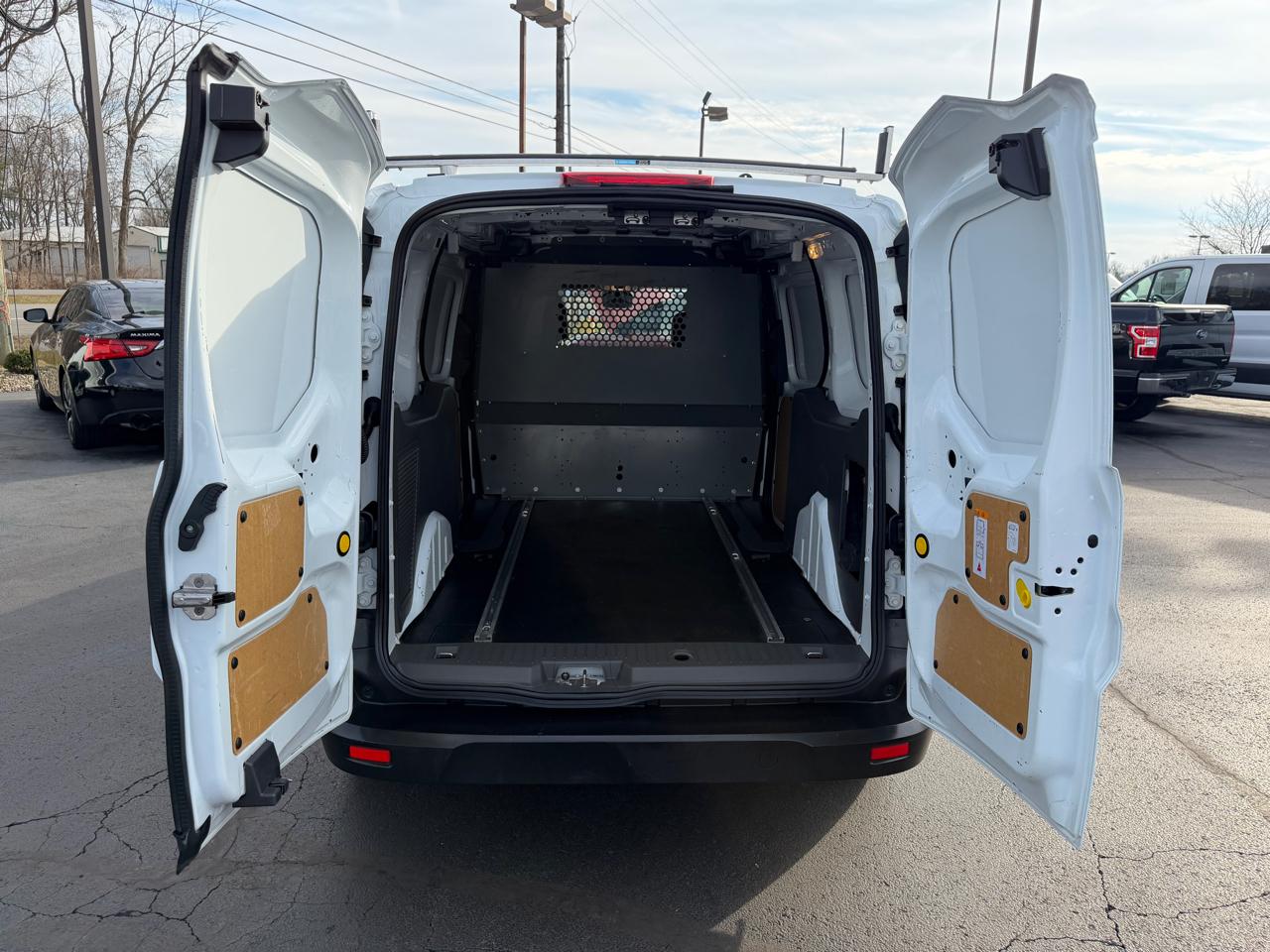 Ford Transit Connect Van XL LWB w/Rear Symmetrical Doors 2020