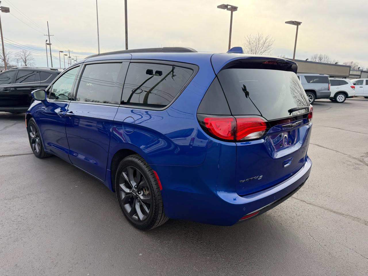 Chrysler Pacifica  2020