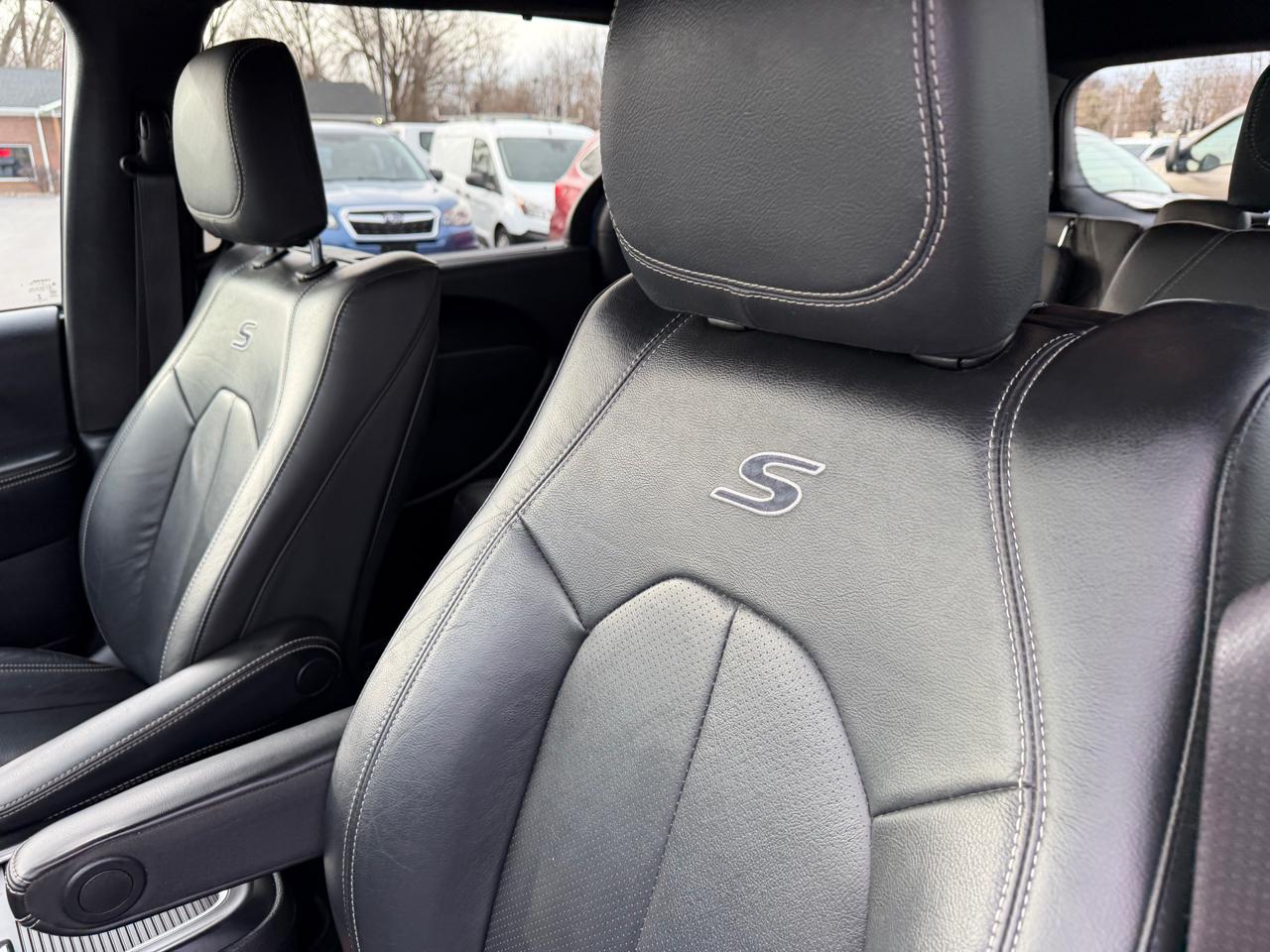 Chrysler Pacifica  2020