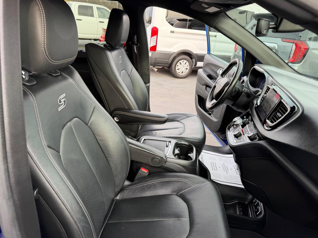 Chrysler Pacifica  2020