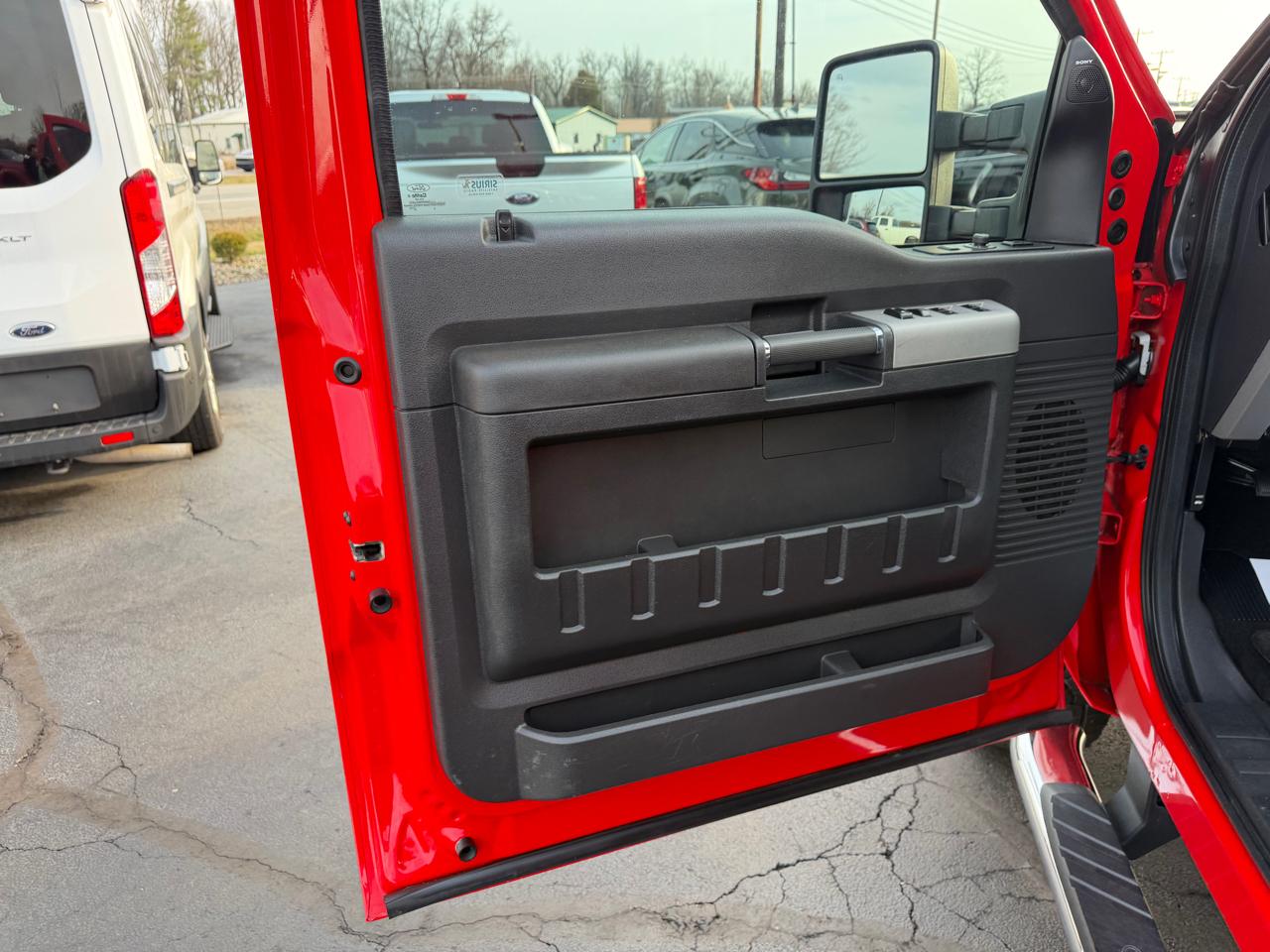 Ford Super Duty F-250 SRW 4WD Crew Cab 172" Lariat 2016