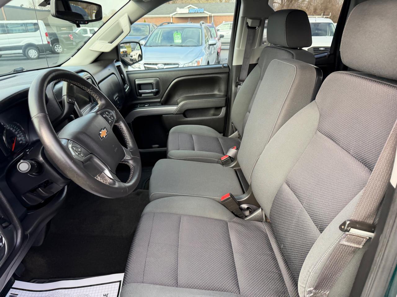 Chevrolet Silverado 1500 2WD Double Cab 143.5" LT w/1LT 2015