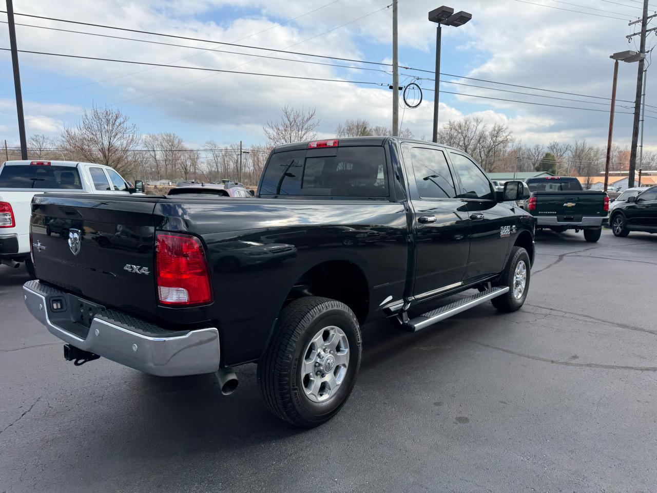 RAM 2500 Lone Star 4x4 Crew Cab 6'4" Box 2017