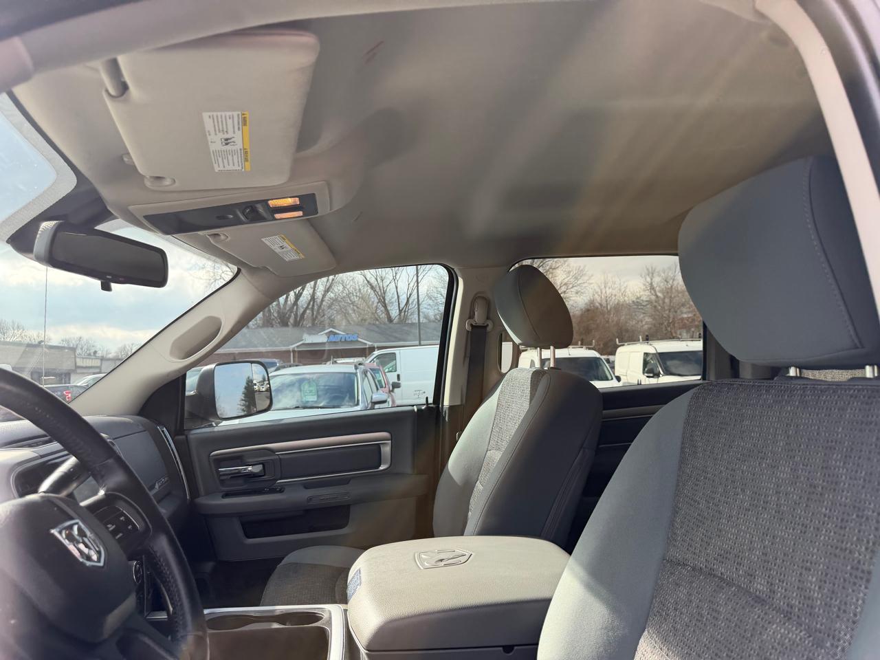 RAM 2500 Lone Star 4x4 Crew Cab 6'4" Box 2017