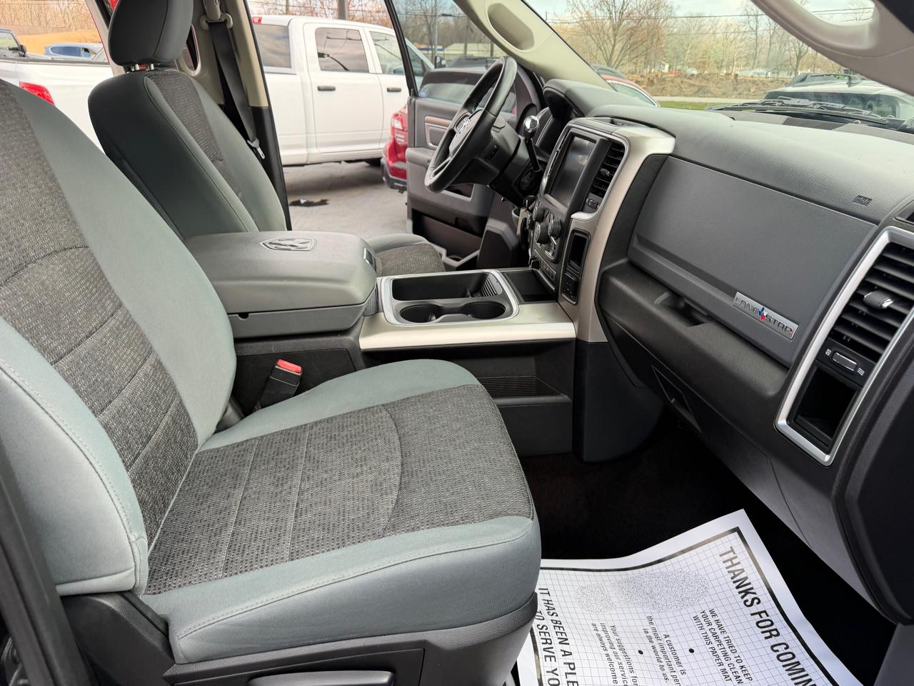 RAM 2500 Lone Star 4x4 Crew Cab 6'4" Box 2017