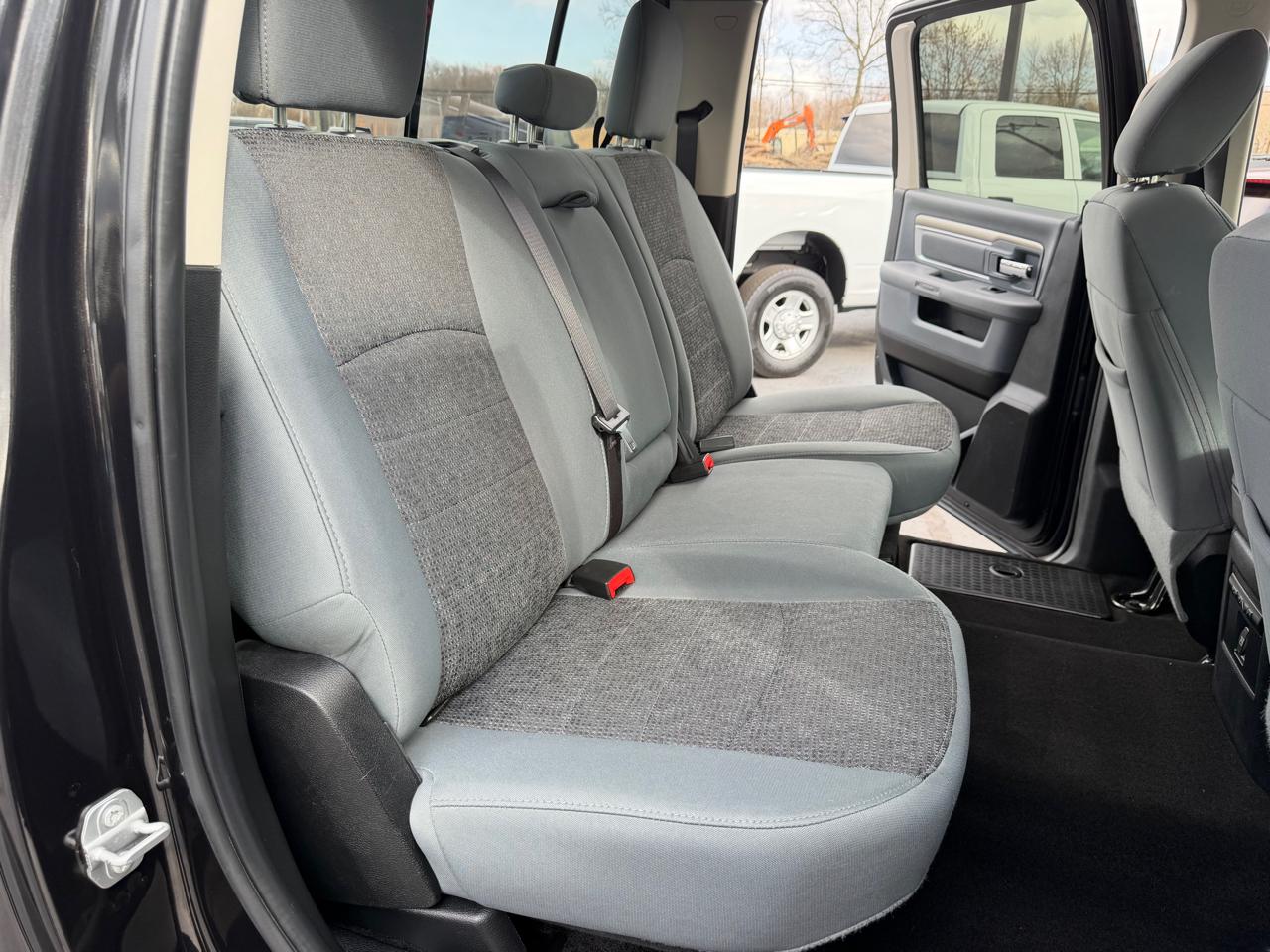 RAM 2500 Lone Star 4x4 Crew Cab 6'4" Box 2017