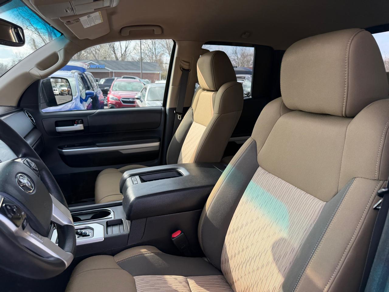 Toyota Tundra 4WD Truck  2014