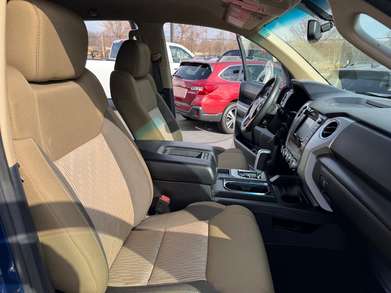 Toyota Tundra 4WD Truck  2014