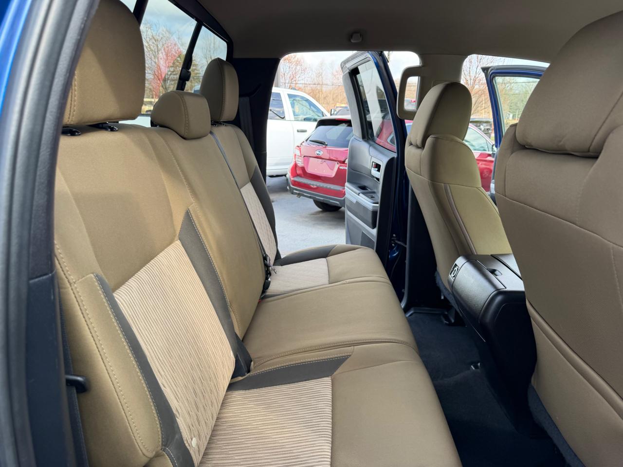 Toyota Tundra 4WD Truck  2014