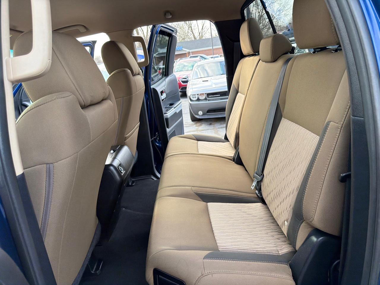 Toyota Tundra 4WD Truck  2014