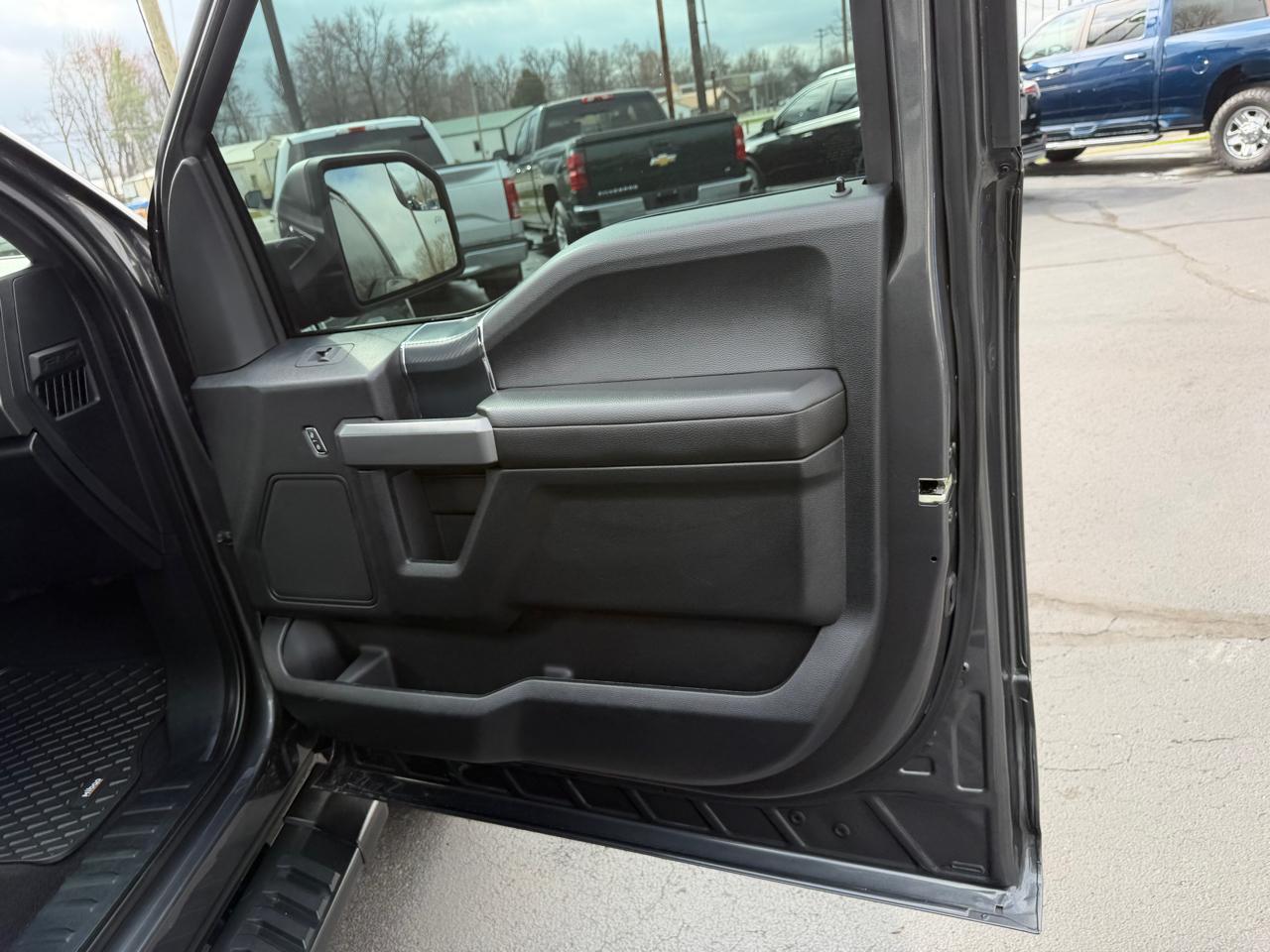 Ford F-150 FX4 SuperCrew 4x4 2019