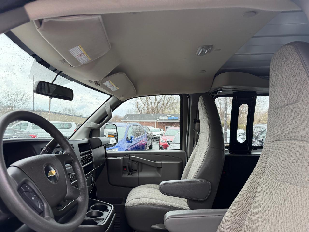 Chevrolet Express Cargo Van RWD 2500 155" 2021