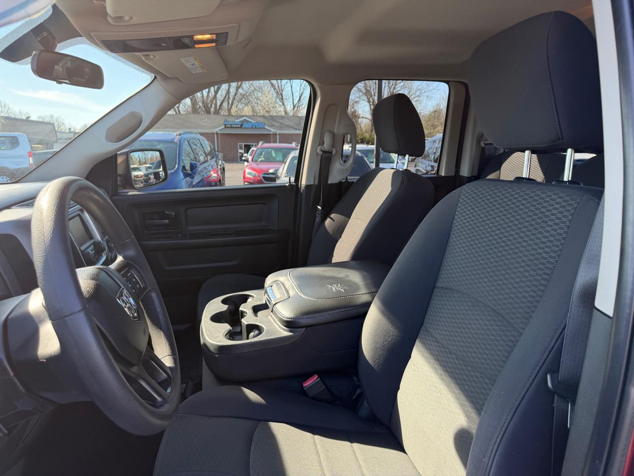 RAM 1500 Classic Tradesman 4x2 Quad Cab 6'4" Box 2019