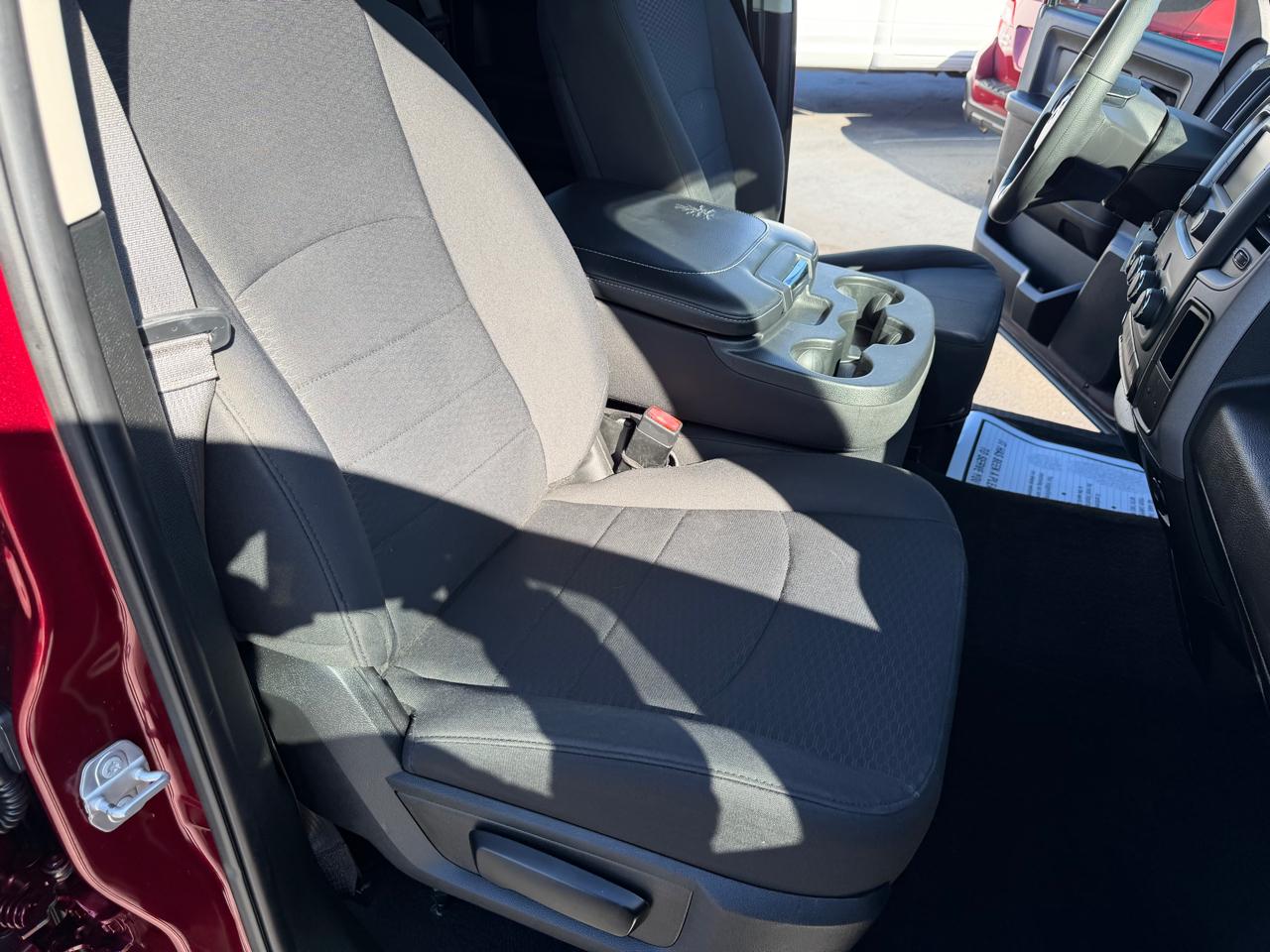 RAM 1500 Classic Tradesman 4x2 Quad Cab 6'4" Box 2019