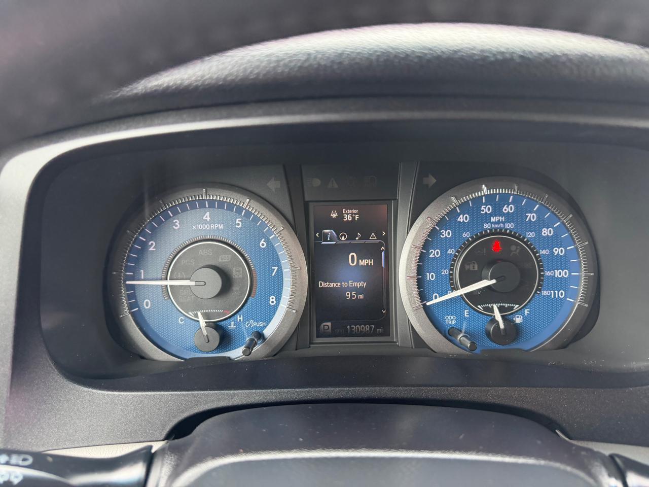 Toyota Sienna XLE Auto Access Seat FWD 7-Passenger (Natl) 2017