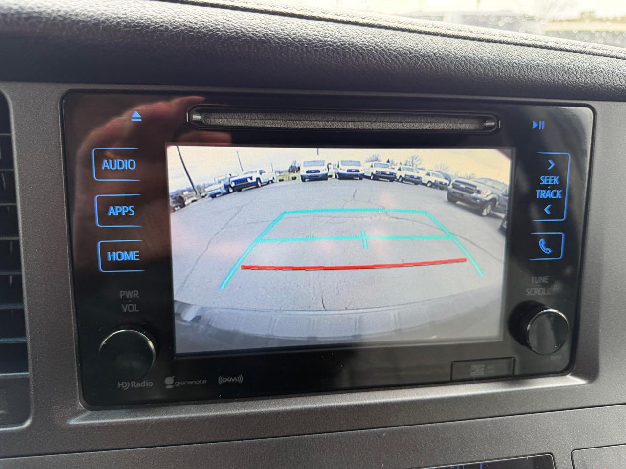 Toyota Sienna XLE Auto Access Seat FWD 7-Passenger (Natl) 2017