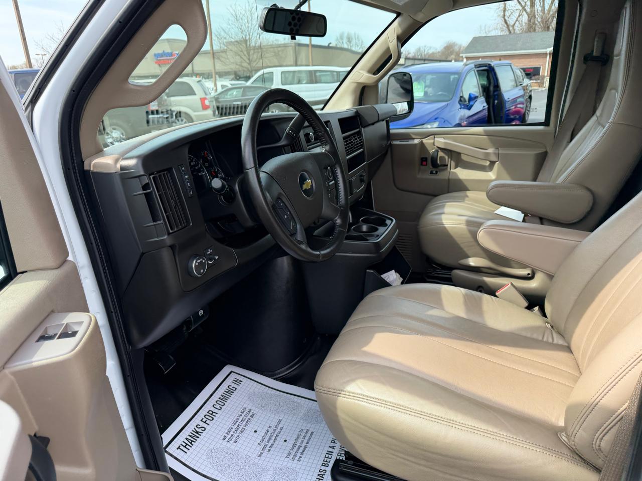 Chevrolet Express Cargo Van RWD 2500 135" 2021