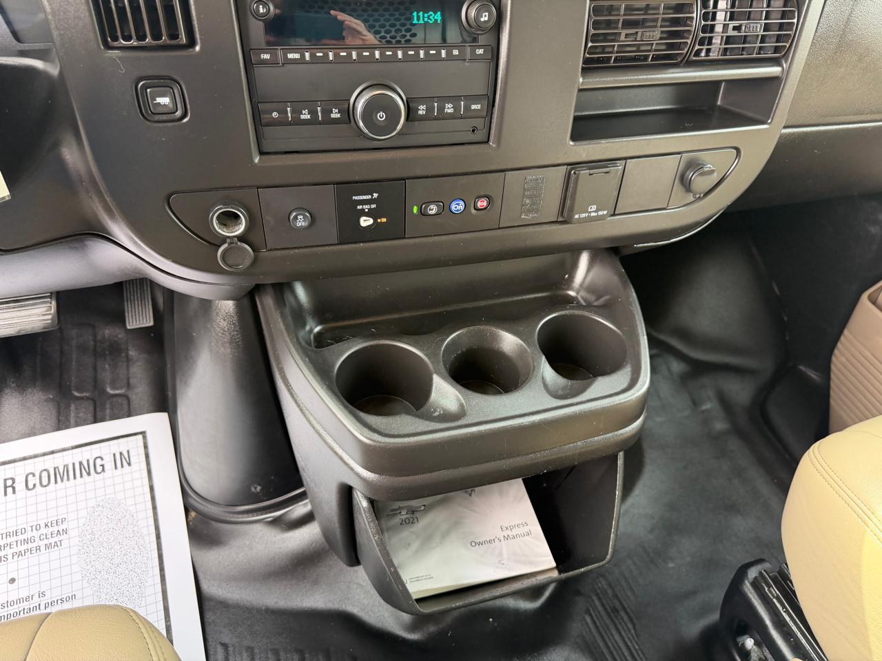 Chevrolet Express Cargo Van RWD 2500 135" 2021