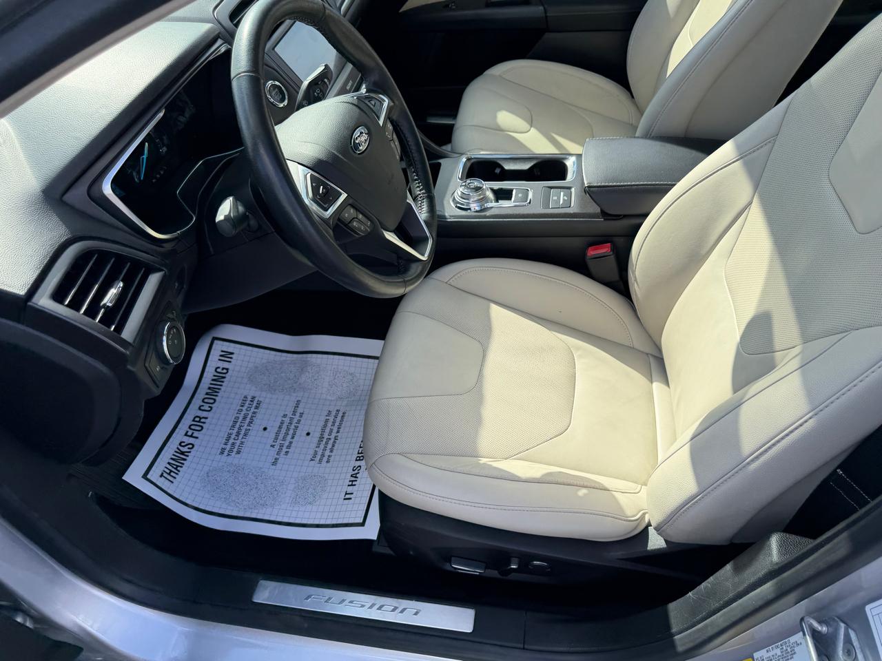 Ford Fusion Hybrid Titanium FWD 2017