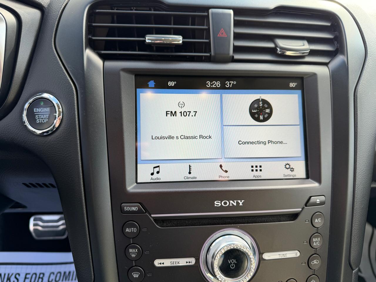 Ford Fusion Hybrid Titanium FWD 2017