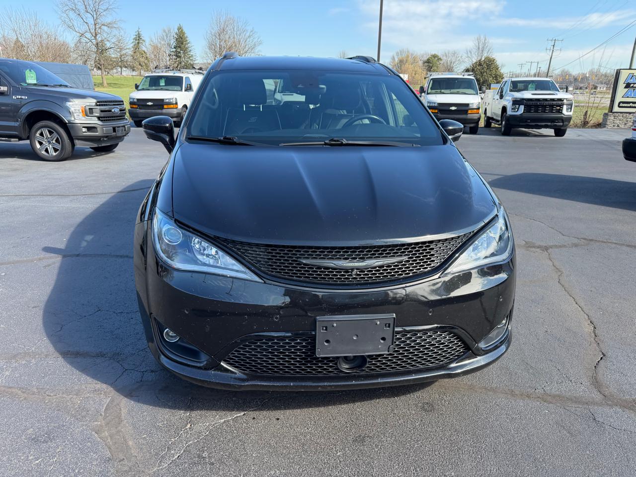 Chrysler Pacifica Limited FWD 2019