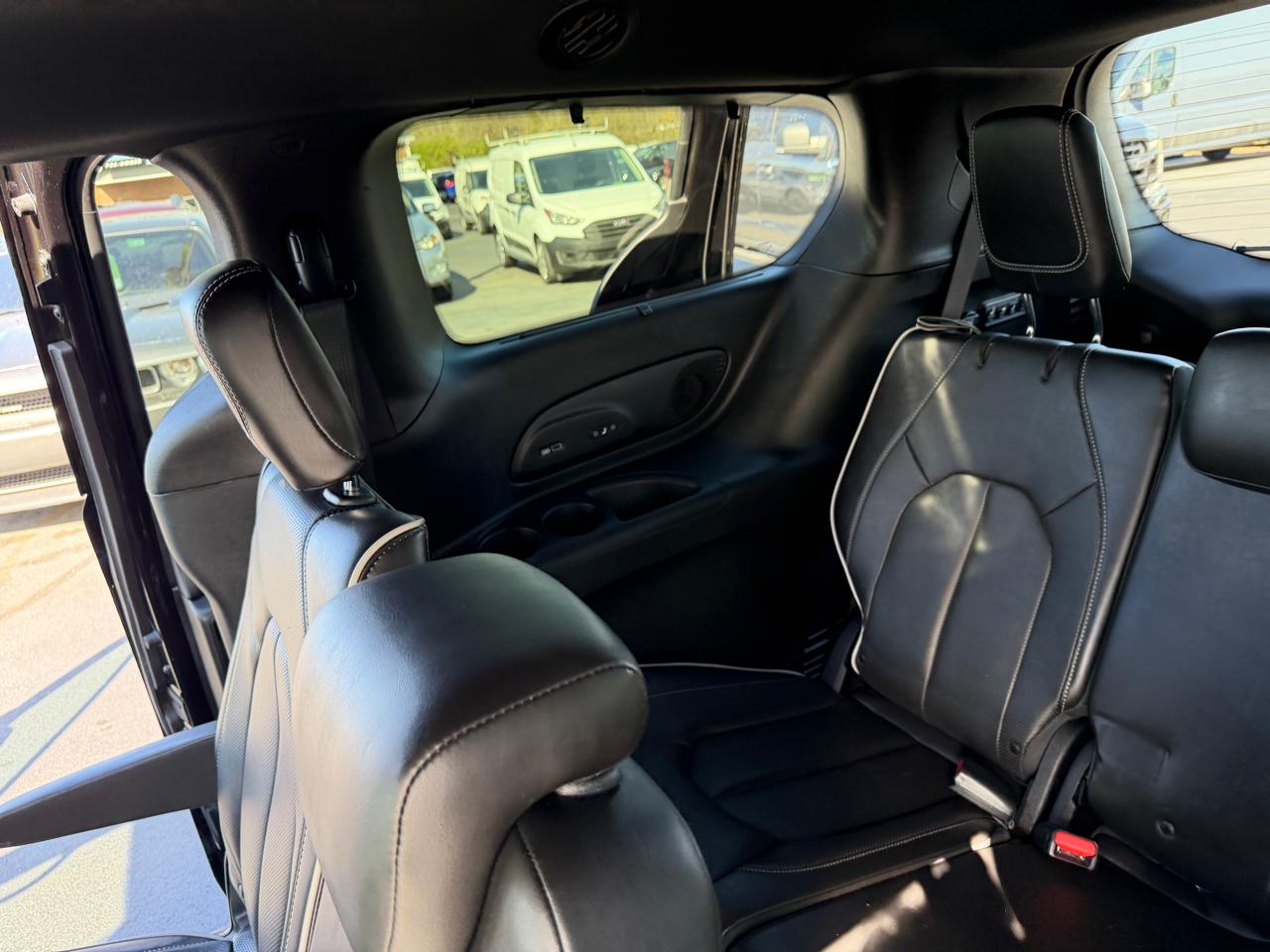 Chrysler Pacifica Limited FWD 2019