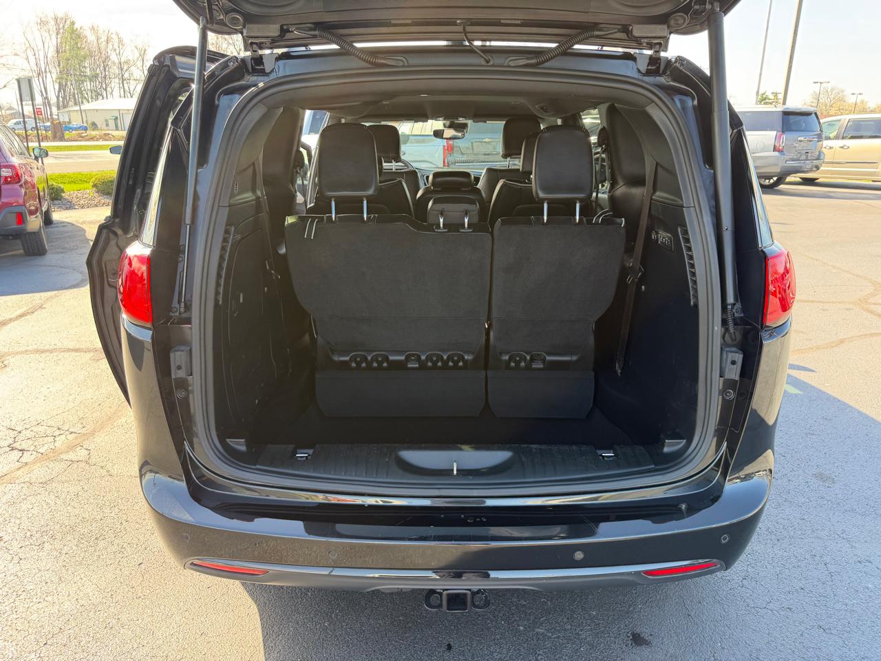 Chrysler Pacifica Limited FWD 2019