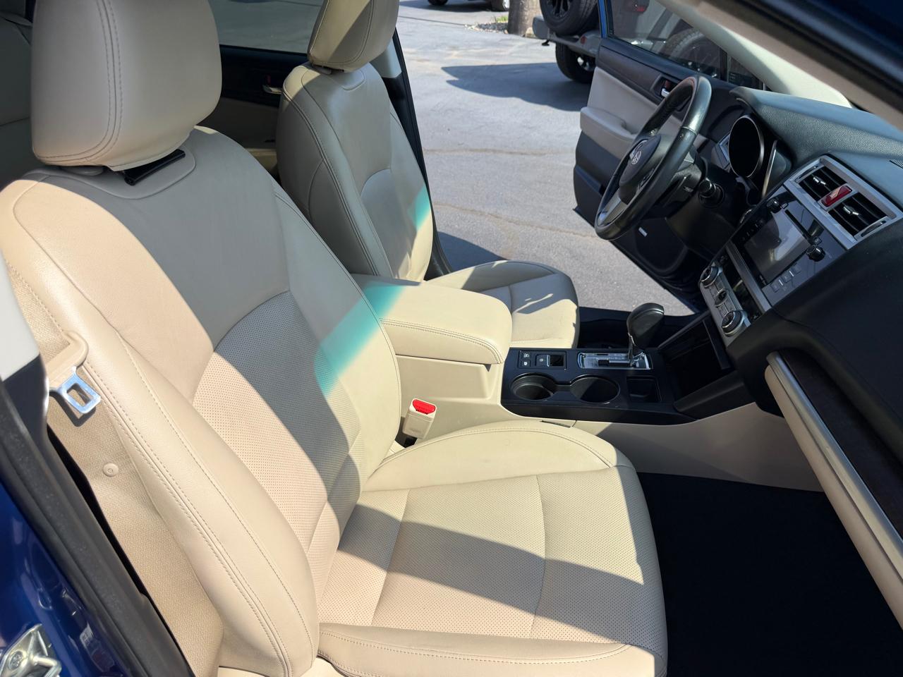 Subaru Outback 4dr Wgn 2.5i Limited 2016