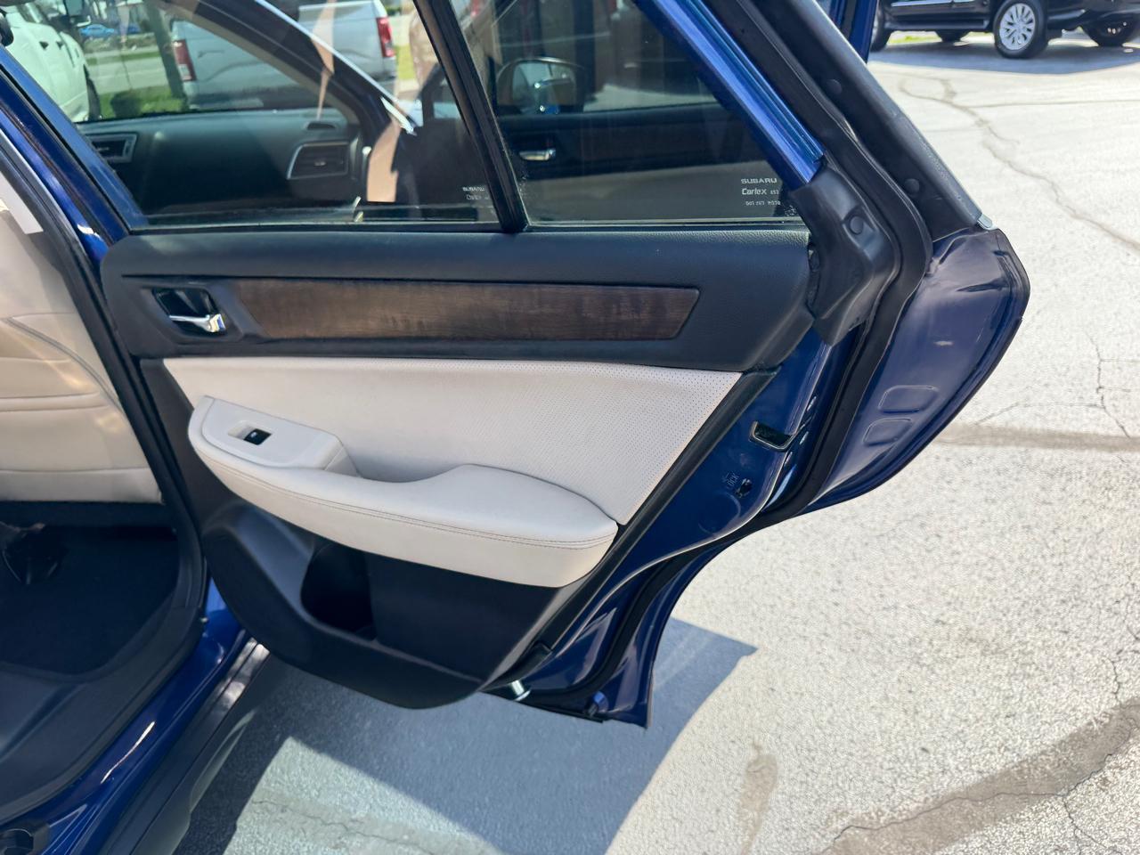 Subaru Outback 4dr Wgn 2.5i Limited 2016