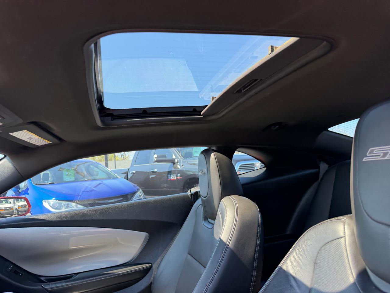 Chevrolet Camaro 2dr Cpe 2SS 2012