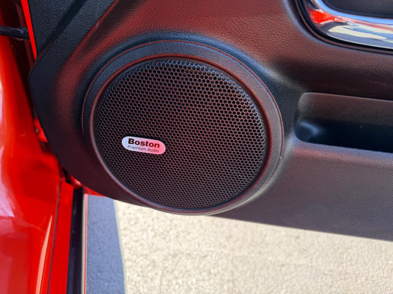 Chevrolet Camaro 2dr Cpe 2SS 2012