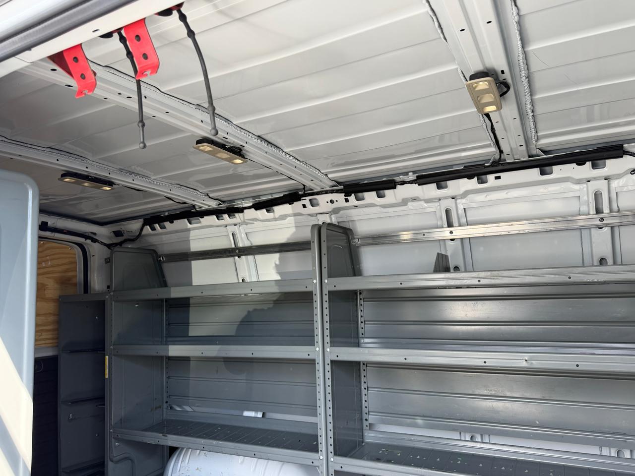 GMC Savana Cargo Van RWD 2500 135" 2022