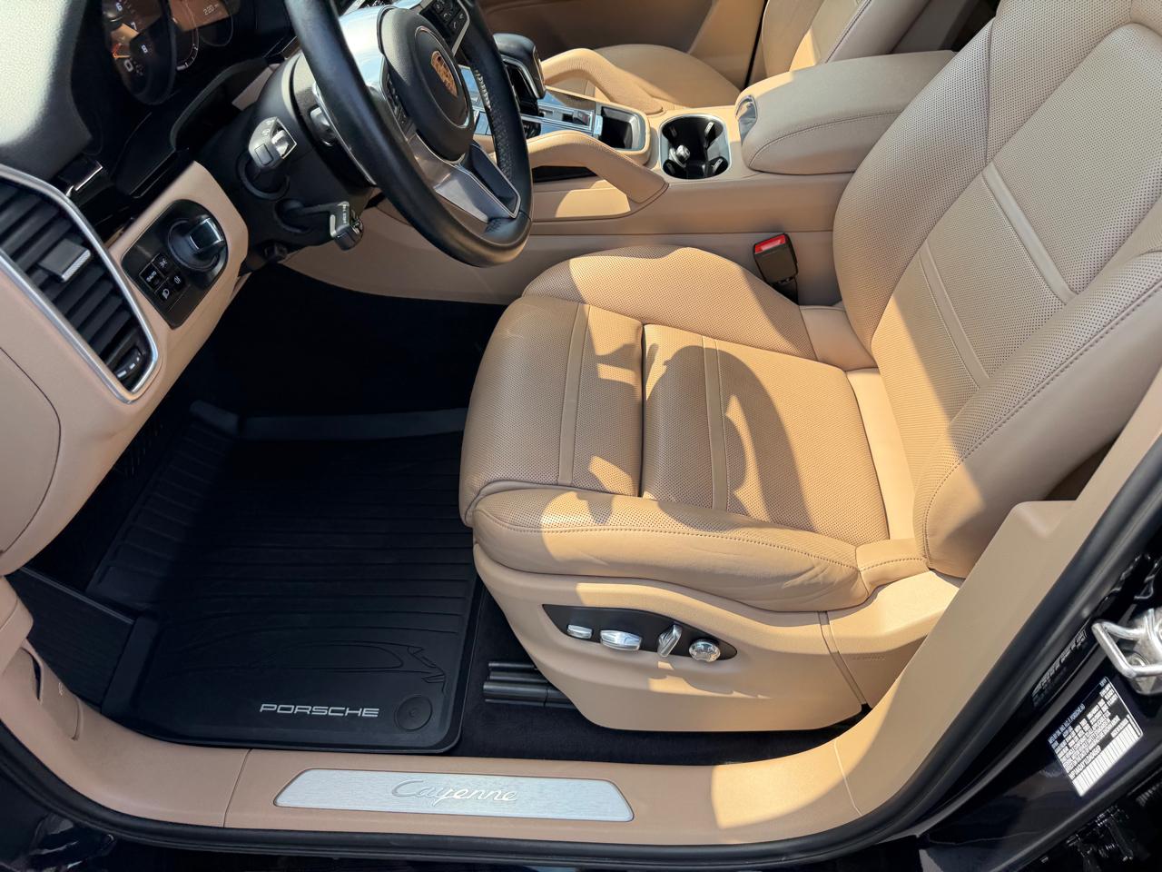 Porsche Cayenne AWD 2020