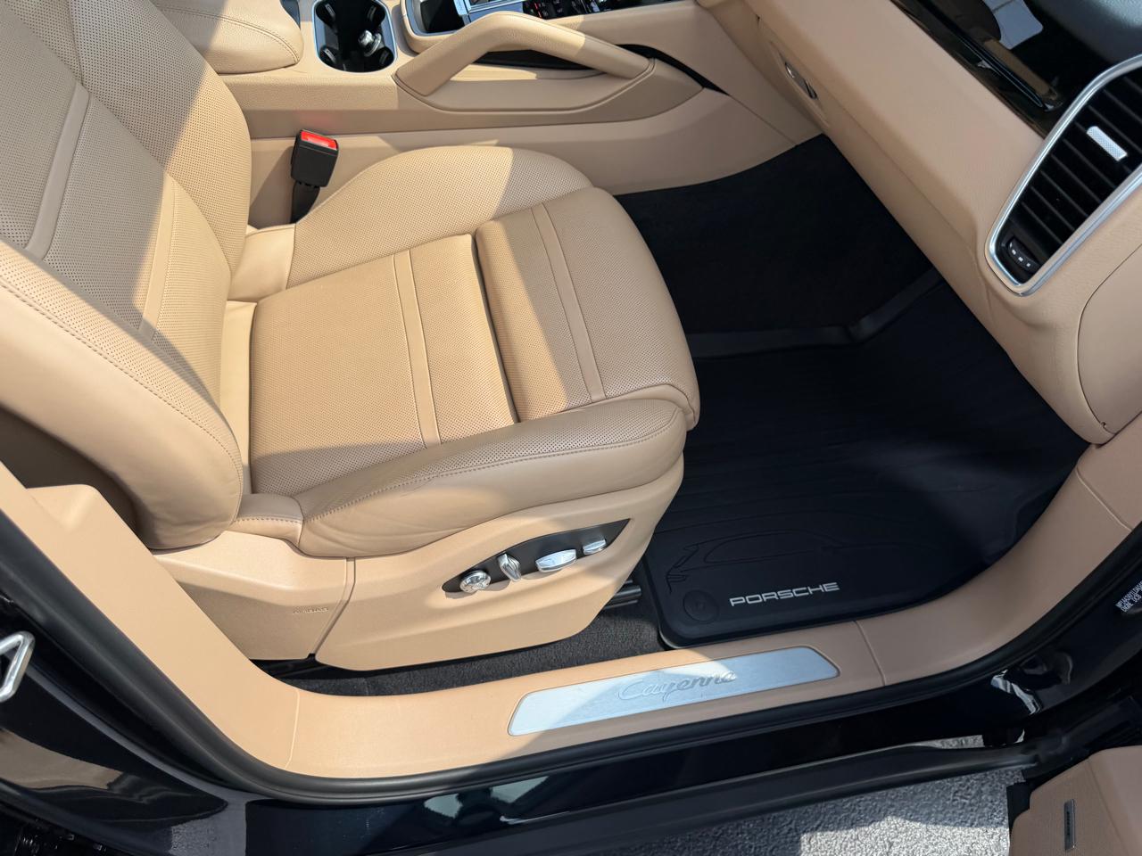 Porsche Cayenne AWD 2020