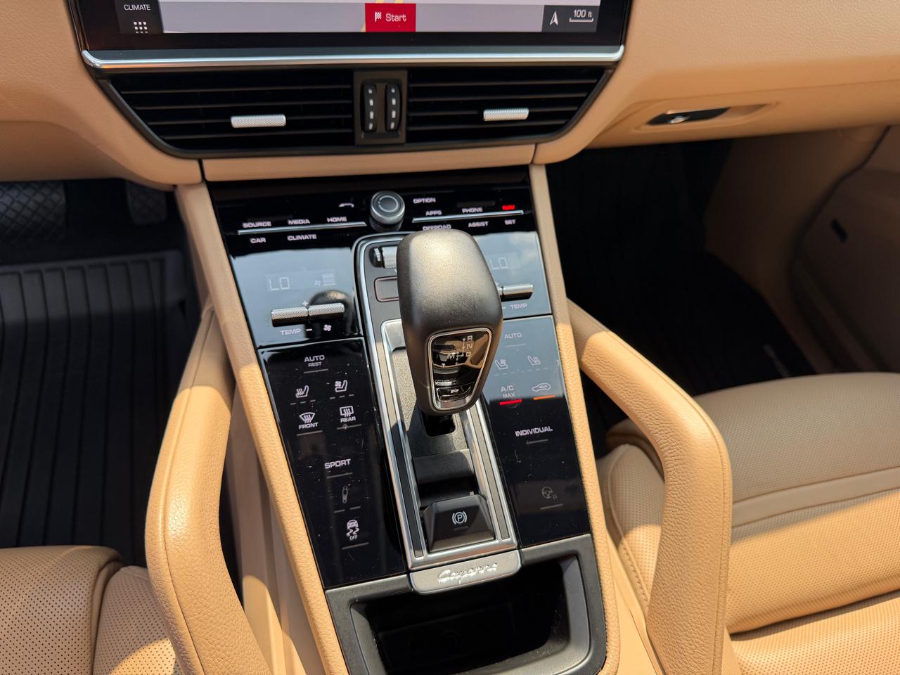 Porsche Cayenne AWD 2020