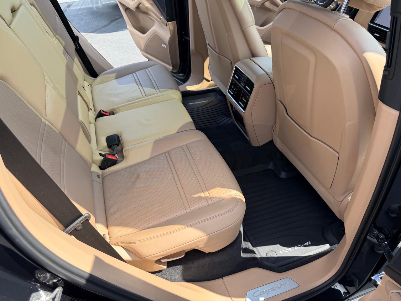 Porsche Cayenne AWD 2020