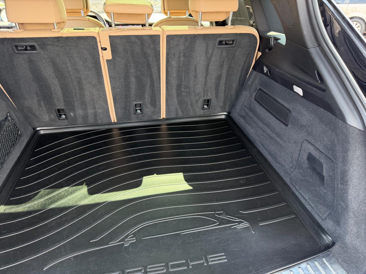 Porsche Cayenne AWD 2020