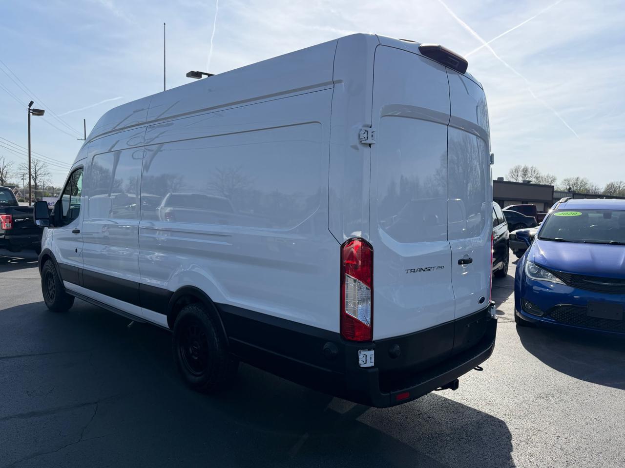 Ford Transit Cargo Van T-250 148" EL Hi Rf 9070 GVWR RWD 2020