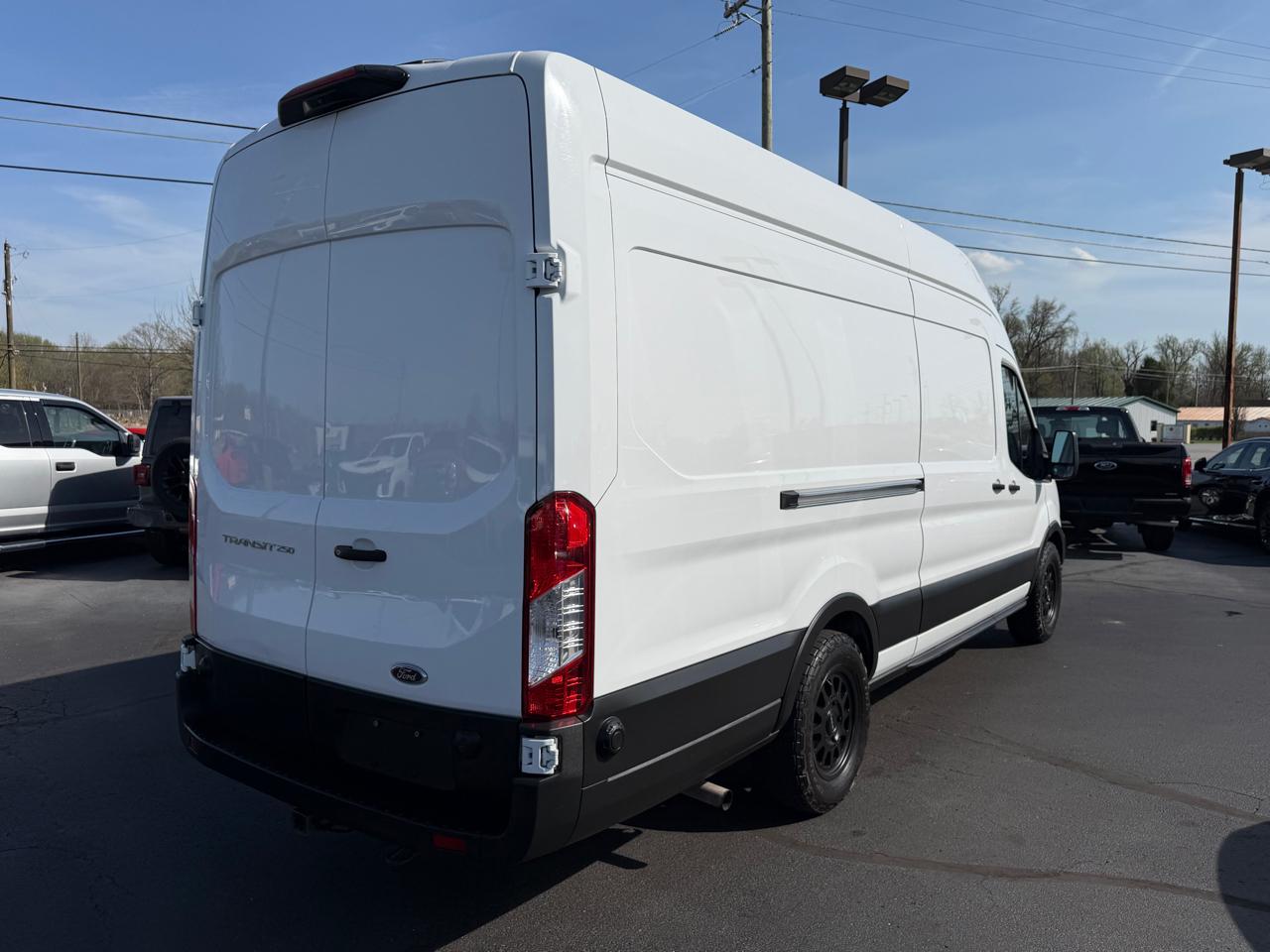 Ford Transit Cargo Van T-250 148" EL Hi Rf 9070 GVWR RWD 2020