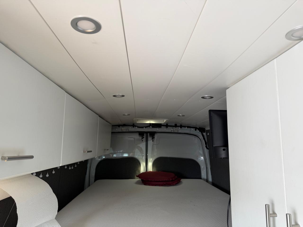 Ford Transit Cargo Van T-250 148" EL Hi Rf 9070 GVWR RWD 2020