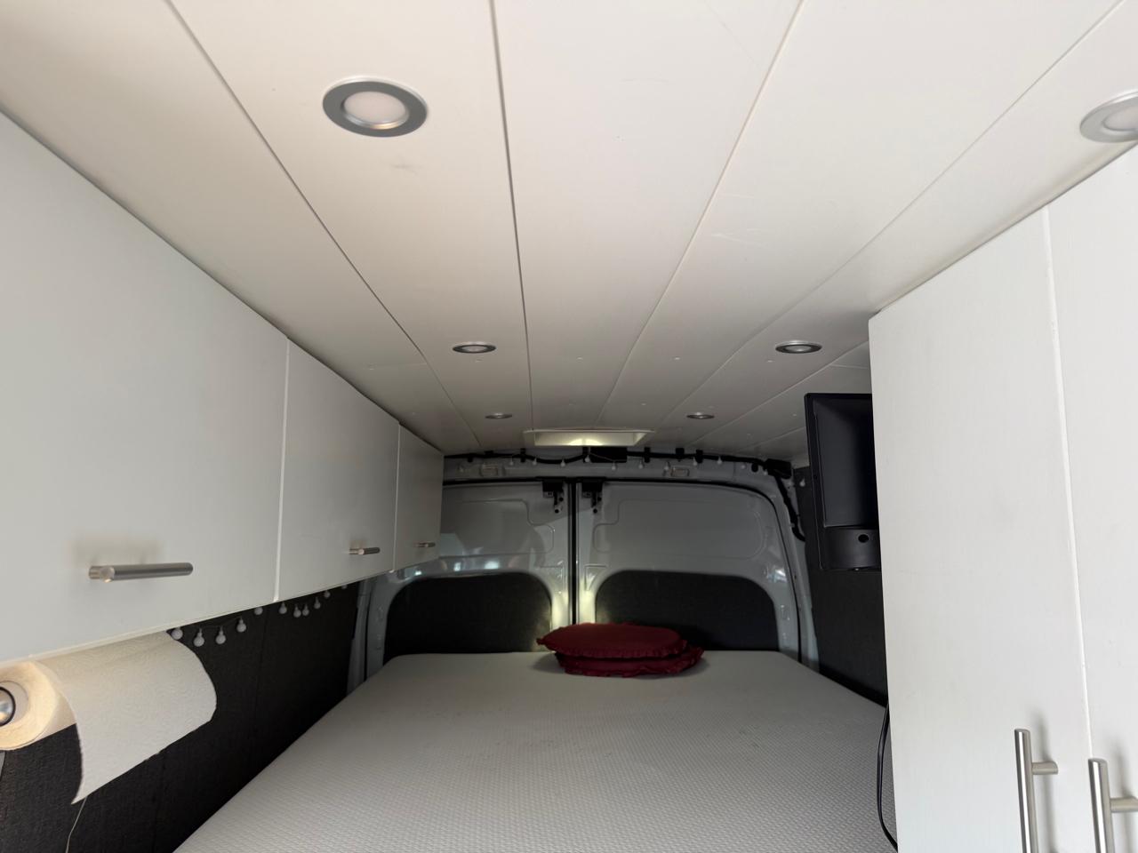 Ford Transit Cargo Van T-250 148" EL Hi Rf 9070 GVWR RWD 2020