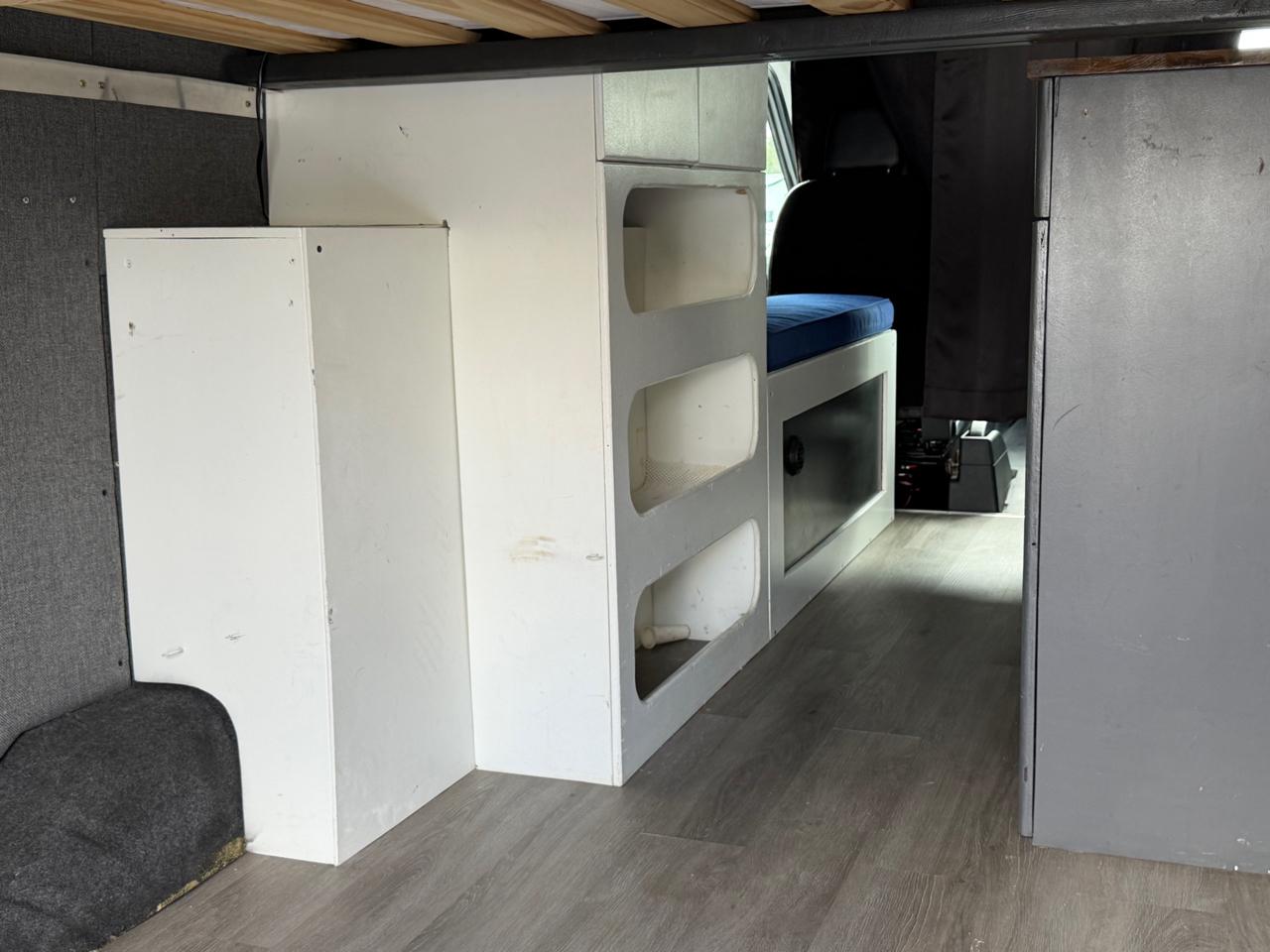 Ford Transit Cargo Van T-250 148" EL Hi Rf 9070 GVWR RWD 2020