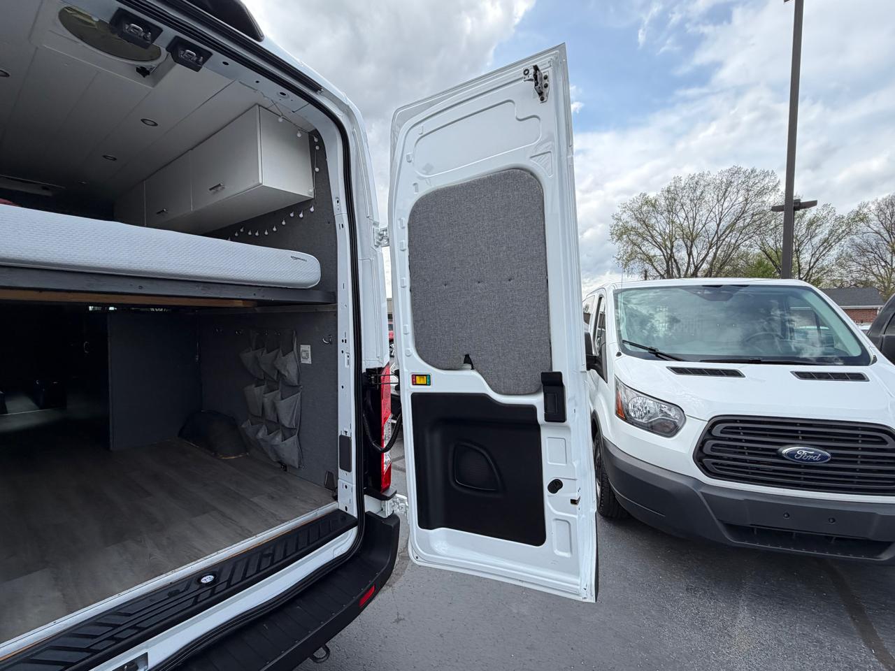 Ford Transit Cargo Van T-250 148" EL Hi Rf 9070 GVWR RWD 2020