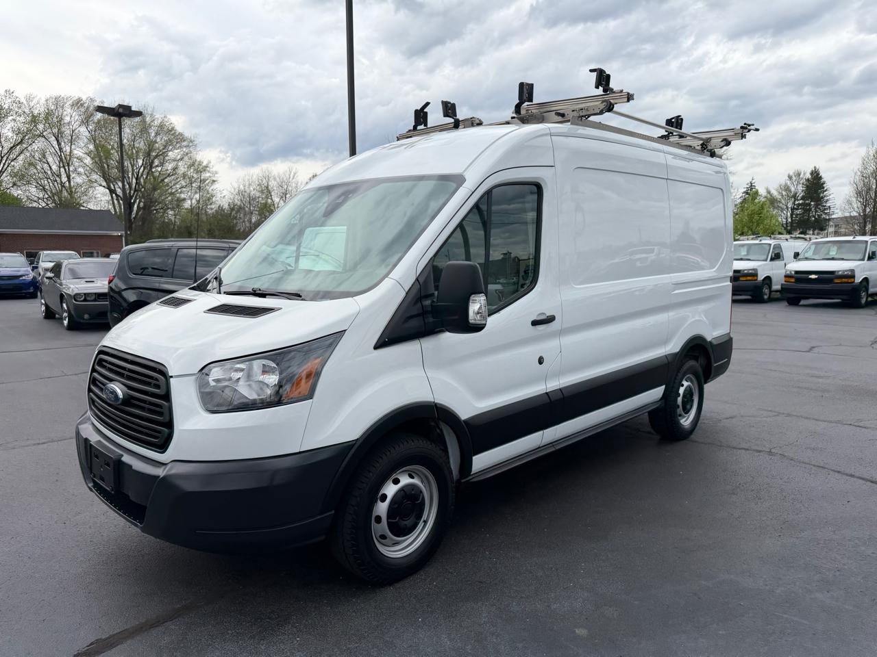 Ford Transit Van T-250 130" Med Rf 9000 GVWR Sliding RH Dr 2019