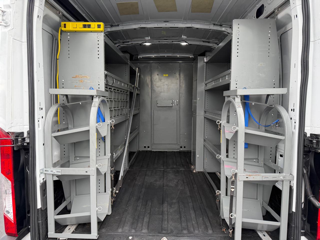 Ford Transit Van T-250 130" Med Rf 9000 GVWR Sliding RH Dr 2019