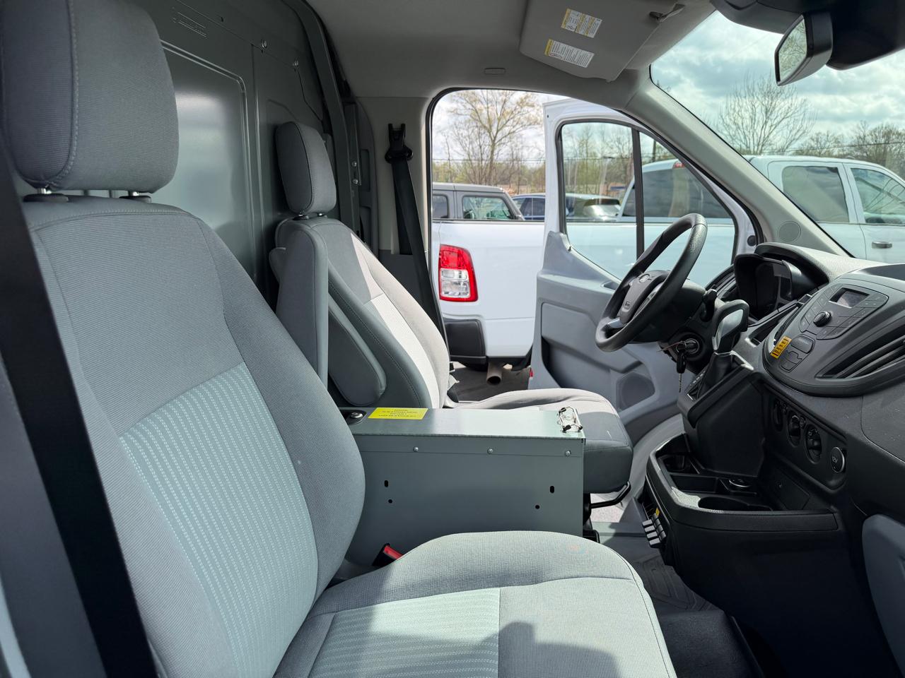 Ford Transit Van T-350 148" Low Rf 9500 GVWR Sliding RH Dr 2018